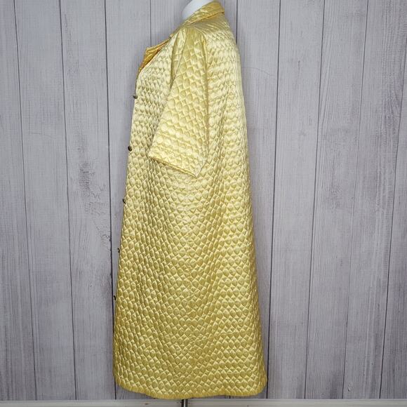 Vintage 50s Paulette of New York Yellow Satin-y Quilted Coat, XXL - Picture 4 of 10